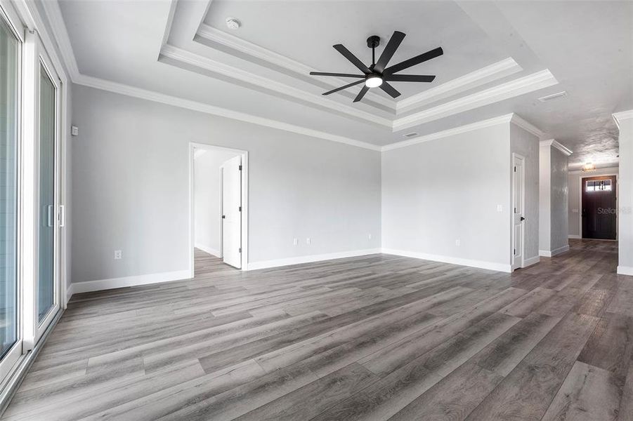 Spacious, unfurnished interior of a new home in Grand Oaks, Gainesville (Image 19).