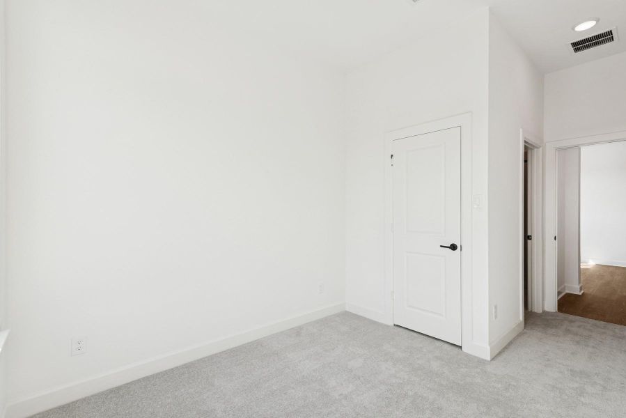 Spacious, unfurnished interior of a new home in Colton 45' Homesites, Todd Mission (Image 26).