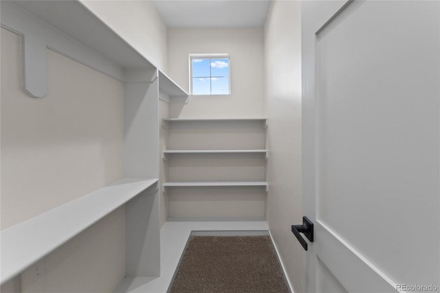 Spacious, unfurnished interior of a new home in , Frederick (Image 11).