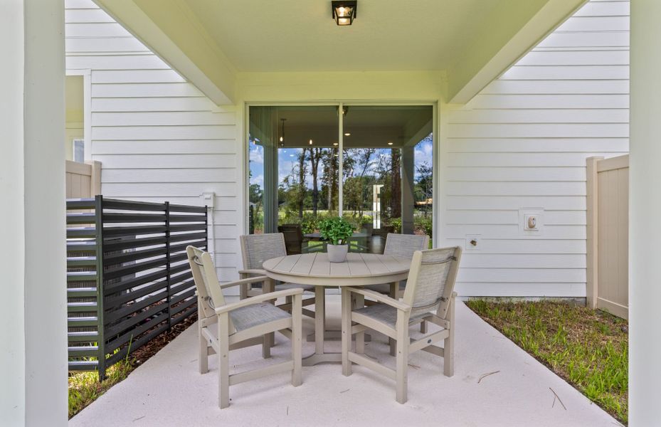 Representative exterior details of a home built from the Landmark by Pulte Homes in Canopy Preserve, Deland (Image 3). Representative exterior details of a home built from the Landmark by Pulte Homes in Canopy Preserve, Deland (Image 3).