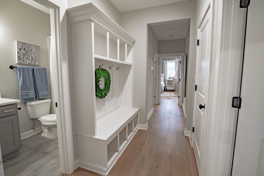 Representative furnished interior of a home built from the Willow by Grant & Co in Manor at Hall Creek, Arlington (Image 46).