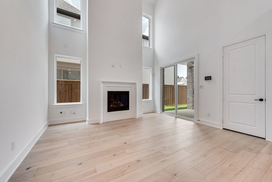 Spacious, unfurnished interior of a new home in Fields - 40' Lots, Frisco (Image 20). Spacious, unfurnished interior of a new home in Fields - 40' Lots, Frisco (Image 20).