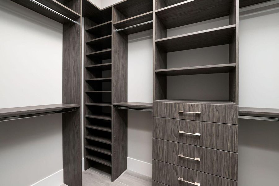 Furnished interior view inside a new home in , Port St. Lucie (Image 10).