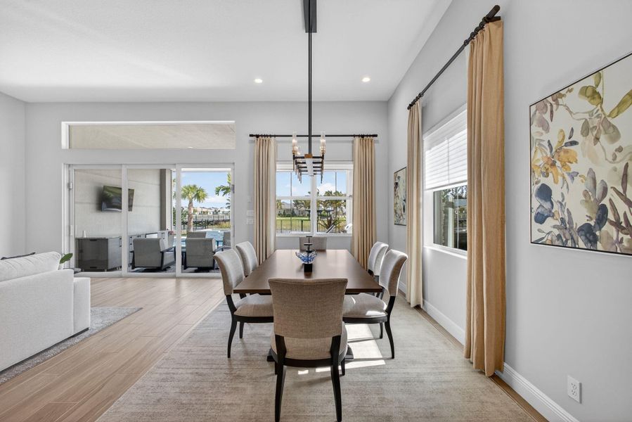 Dining 26-web-or-mls-5D1A6142