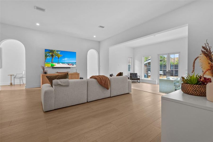 Furnished interior view inside a new home in , Sarasota (Image 58). Furnished interior view inside a new home in , Sarasota (Image 58).