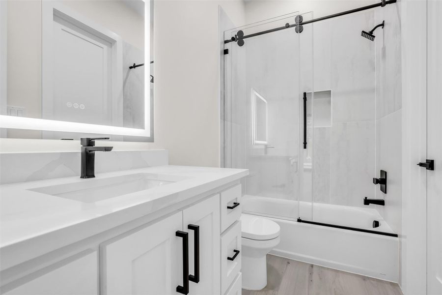 Furnished interior view inside a new home in , Tomball (Image 8).