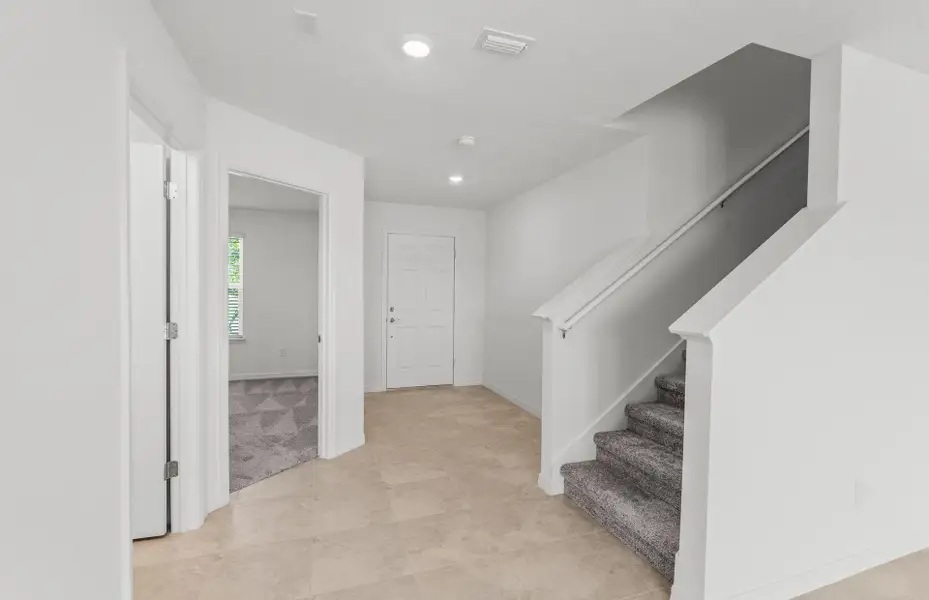 Spacious, unfurnished interior of a new home in Wells Landing, Jacksonville (Image 15). Spacious, unfurnished interior of a new home in Wells Landing, Jacksonville (Image 15).