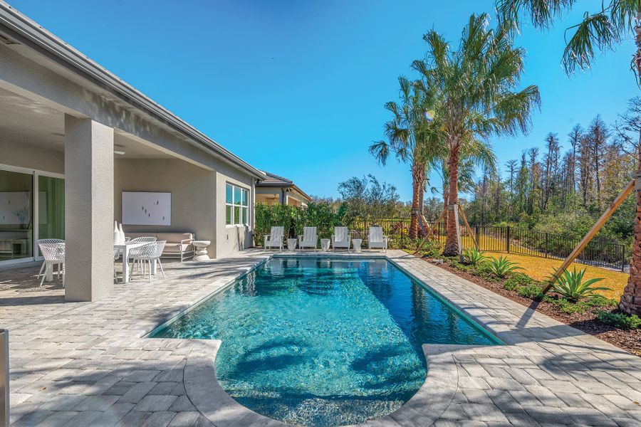Representative exterior details of a home built from the Annabelle by GL Homes in Valencia Ridge (55+), Wesley Chapel (Image 3).