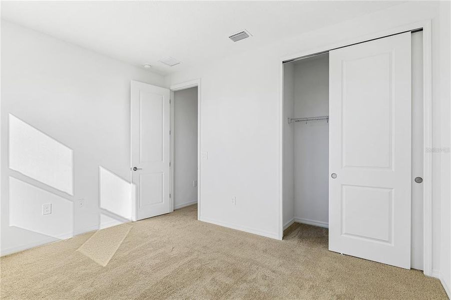 Spacious, unfurnished interior of a new home in , Winter Garden (Image 31).