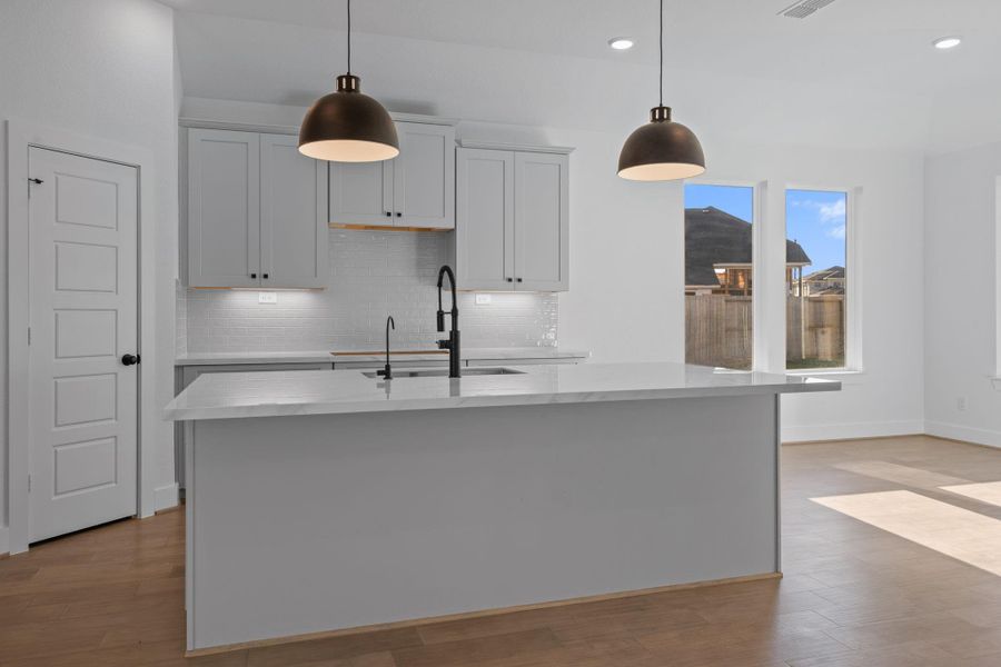 Furnished interior view inside a new home in Cross Creek West 50', Fulshear (Image 4). Furnished interior view inside a new home in Cross Creek West 50', Fulshear (Image 4).