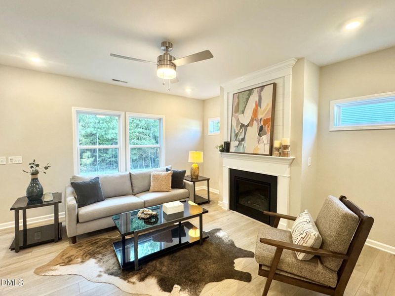 20250923_212135851_iOS