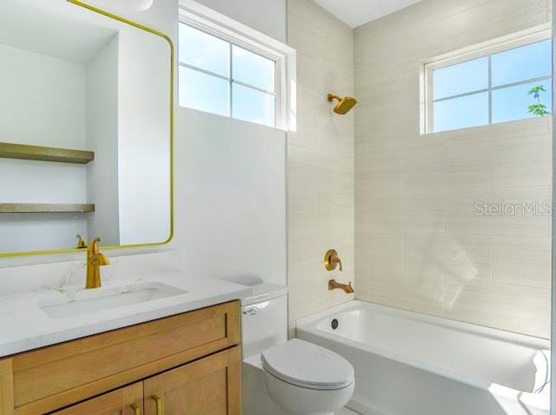 Furnished interior view inside a new home in , Oakland (Image 14).