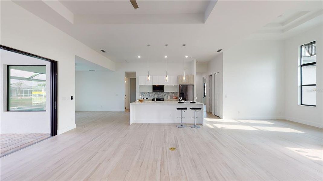 Spacious, unfurnished interior of a new home in , Port Charlotte (Image 17).