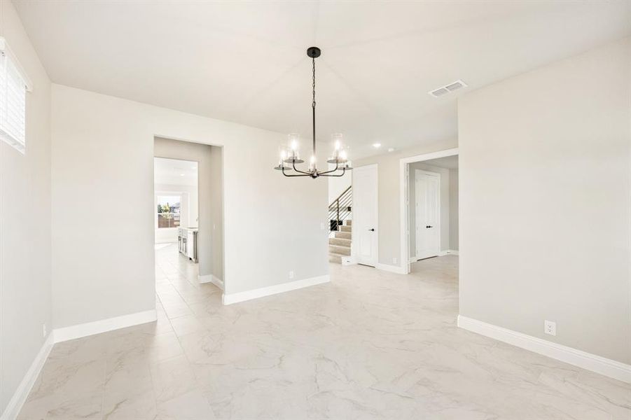 Spacious, unfurnished interior of a new home in Ridgepoint, Midlothian (Image 35).