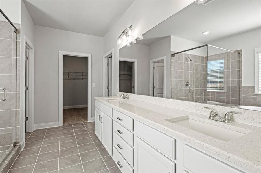 Furnished interior view inside a new home in Ruby Creek Estates, Atlanta (Image 12).