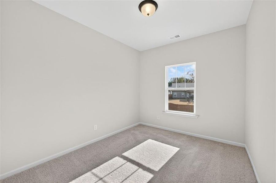 Spacious, unfurnished interior of a new home in Garrett Preserve, Douglasville (Image 37).