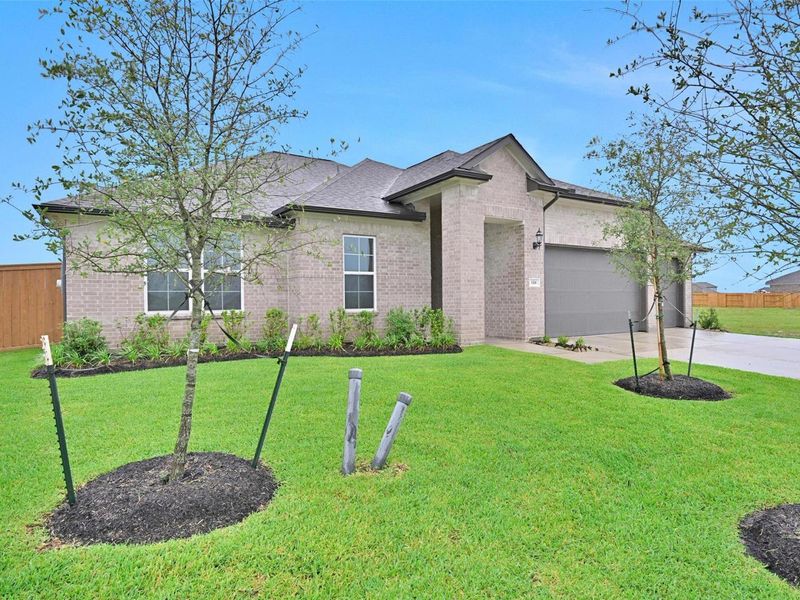 Image 38 of a home in Lago Mar.