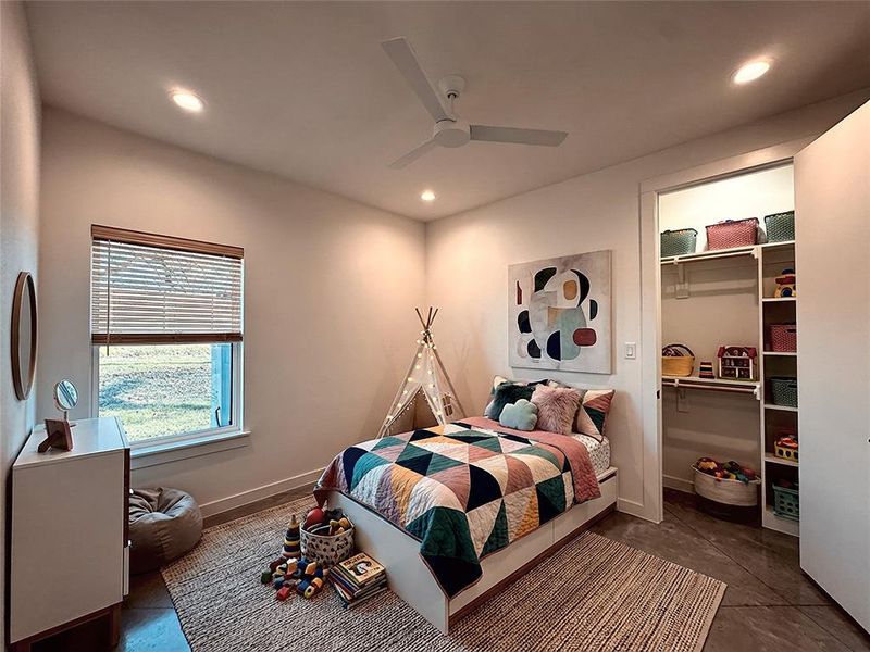 Furnished interior view inside a new home in , Paradise (Image 12).