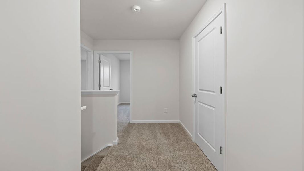 Spacious, unfurnished interior of a new home in Cedar Gap, Fountain Inn (Image 22).