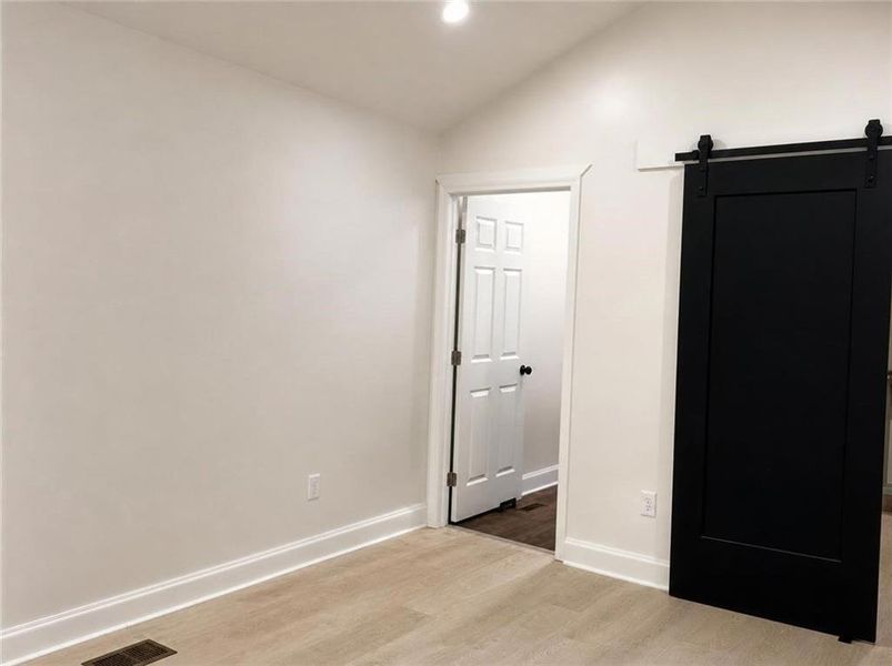 Spacious, unfurnished interior of a new home in , Conyers (Image 16).
