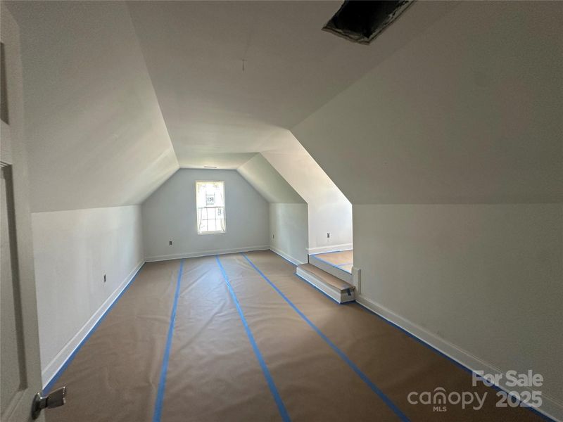 Spacious, unfurnished interior of a new home in , Taylorsville (Image 14).