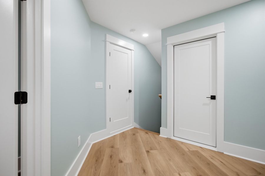 Spacious, unfurnished interior of a new home in , Hollywood (Image 72). Spacious, unfurnished interior of a new home in , Hollywood (Image 72).