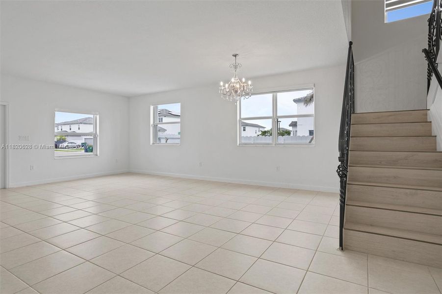 Spacious, unfurnished interior of a new home in , Miami (Image 26).