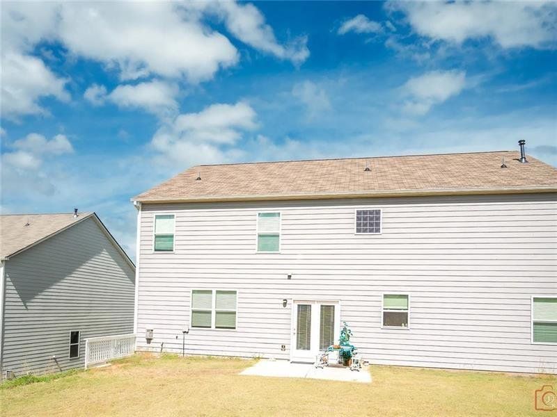 Exterior details and patio area of a home in , Cumming (Image 4).
