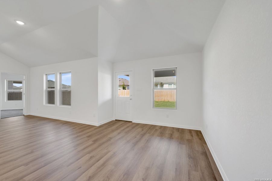 Spacious, unfurnished interior of a new home in Paloma Park, Converse (Image 32).