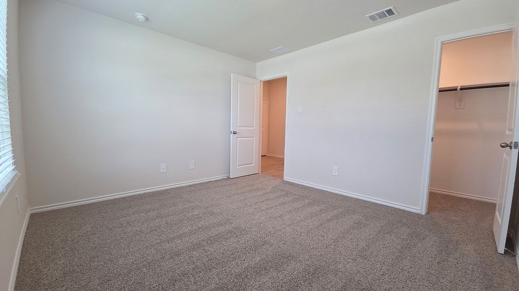 Spacious, unfurnished interior of a new home in Wildwood, Royse City (Image 26).