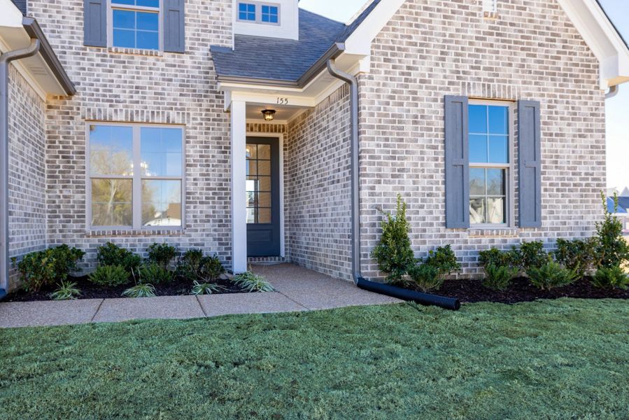 Representative exterior details of a home built from the Newcastle by Grant Homes LLC in Valleybrook, Oakland (Image 3).