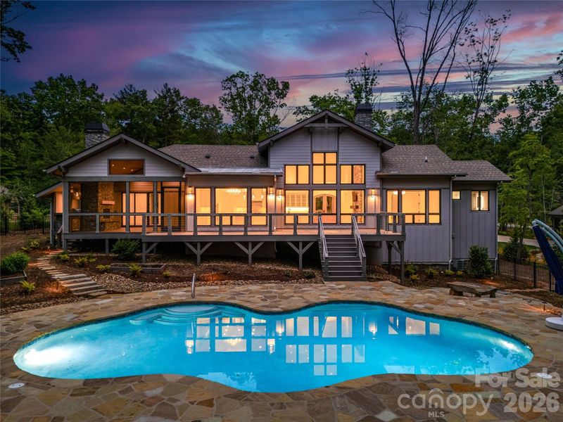 Image 43 of a home in .