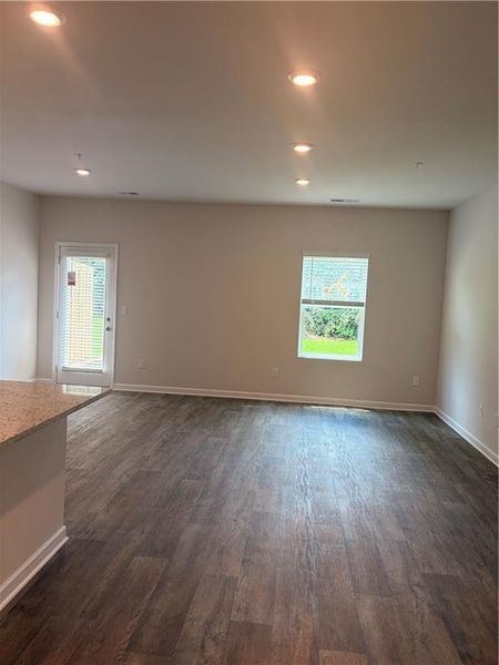 Spacious, unfurnished interior of a new home in Carolina, Palmetto (Image 16).