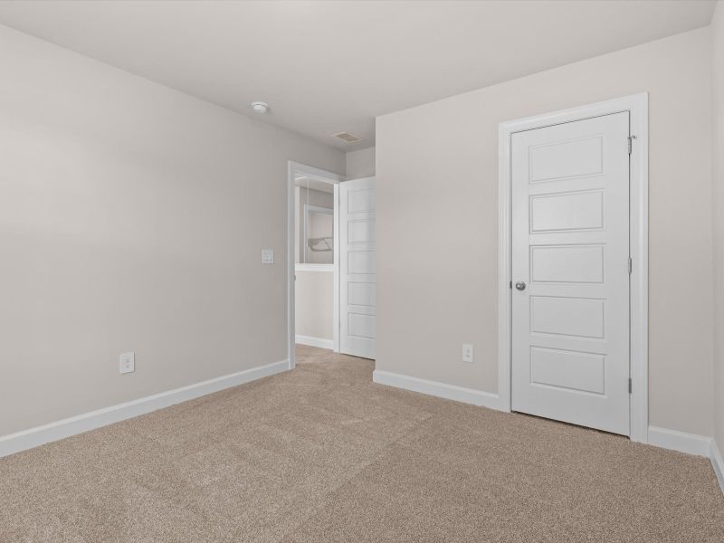 Spacious, unfurnished interior of a new home in Collier Ridge, Moore (Image 17).