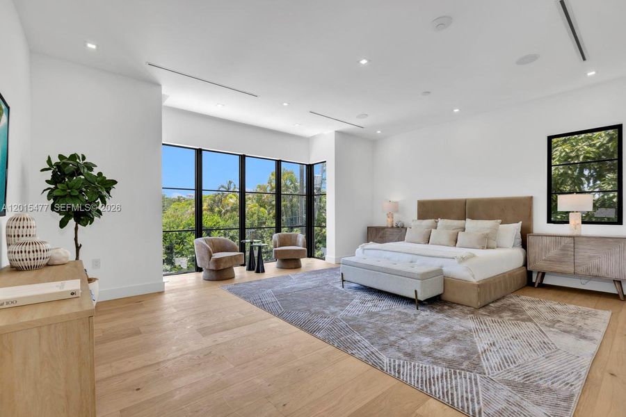 Furnished interior view inside a new home in , Coral Gables (Image 11).