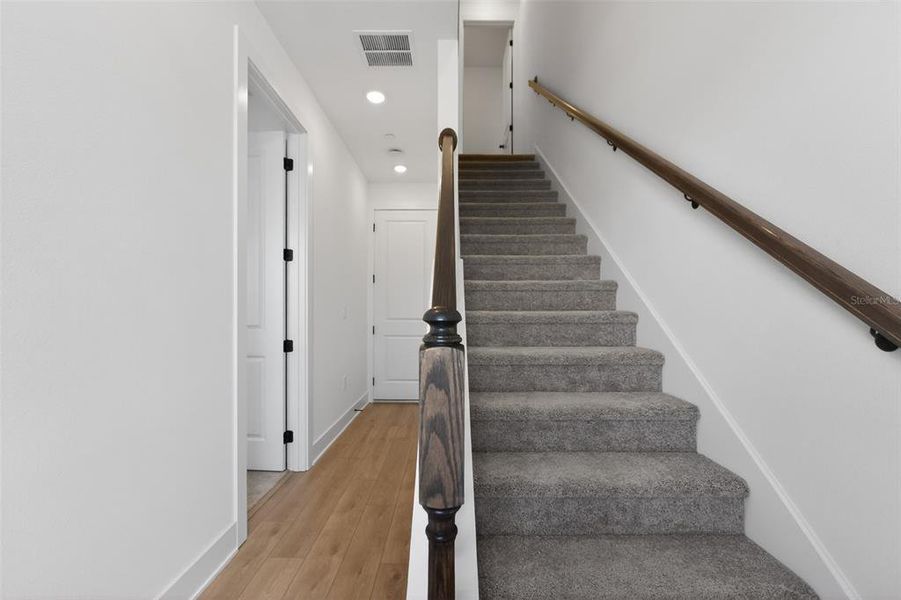 Spacious, unfurnished interior of a new home in , Winter Garden (Image 16).