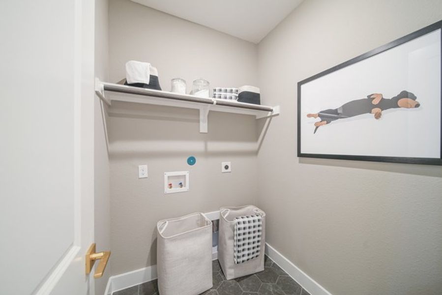 Furnished interior view inside a new home in Meridiana 40', 65', Manvel (Image 25).