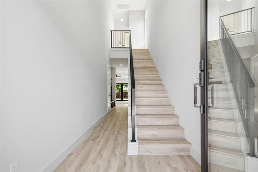 Spacious, unfurnished interior of a new home in , Dallas (Image 23). Spacious, unfurnished interior of a new home in , Dallas (Image 23).