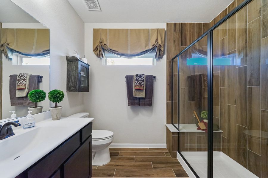 Extra Suite Plus Bath with shower Extra Suite Plus Bath with shower