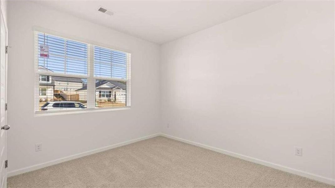 Spacious, unfurnished interior of a new home in Oakchase at Hampton, Hampton (Image 32).