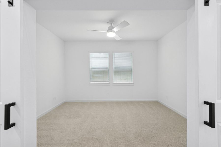 Spacious, unfurnished interior of a new home in Harvest Pointe, Needville (Image 16).