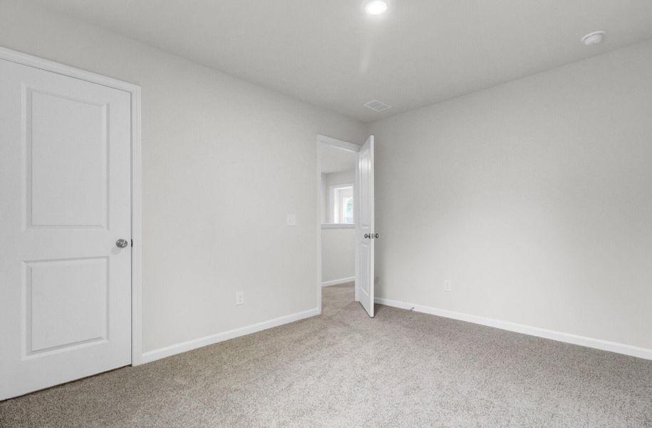 Spacious, unfurnished interior of a new home in , Ladson (Image 32).