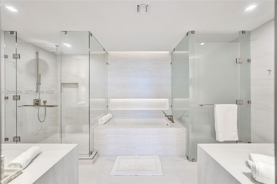 Furnished interior view inside a new home in , Pompano Beach (Image 18).