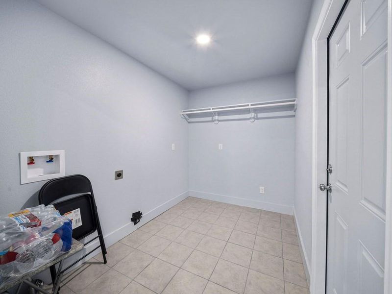 Spacious, unfurnished interior of a new home in , Lufkin (Image 23). Spacious, unfurnished interior of a new home in , Lufkin (Image 23).