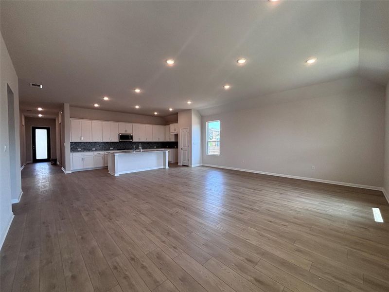 Spacious, unfurnished interior of a new home in The Colony, Bastrop (Image 15). Spacious, unfurnished interior of a new home in The Colony, Bastrop (Image 15).