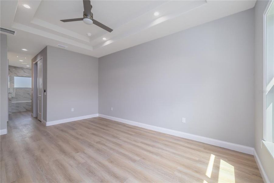 Spacious, unfurnished interior of a new home in , Palm Coast (Image 26).