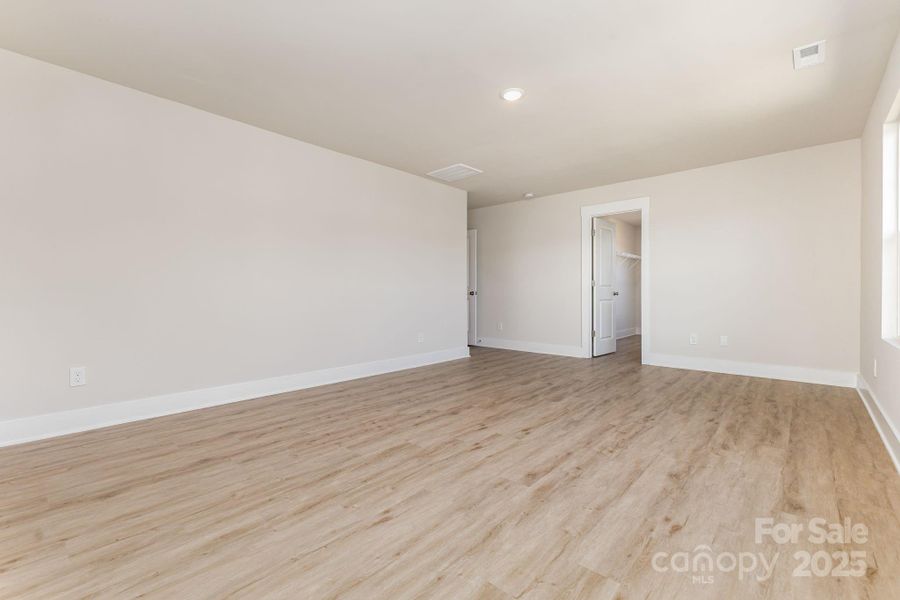 Spacious, unfurnished interior of a new home in , Mooresville (Image 19).