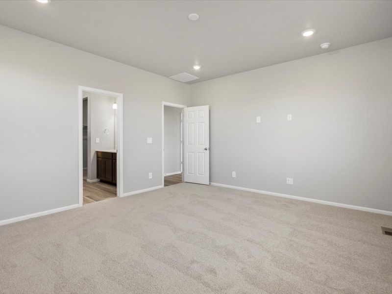 Spacious, unfurnished interior of a new home in Buffalo Highlands: The Canyon Collection, Commerce City (Image 11). Spacious, unfurnished interior of a new home in Buffalo Highlands: The Canyon Collection, Commerce City (Image 11).