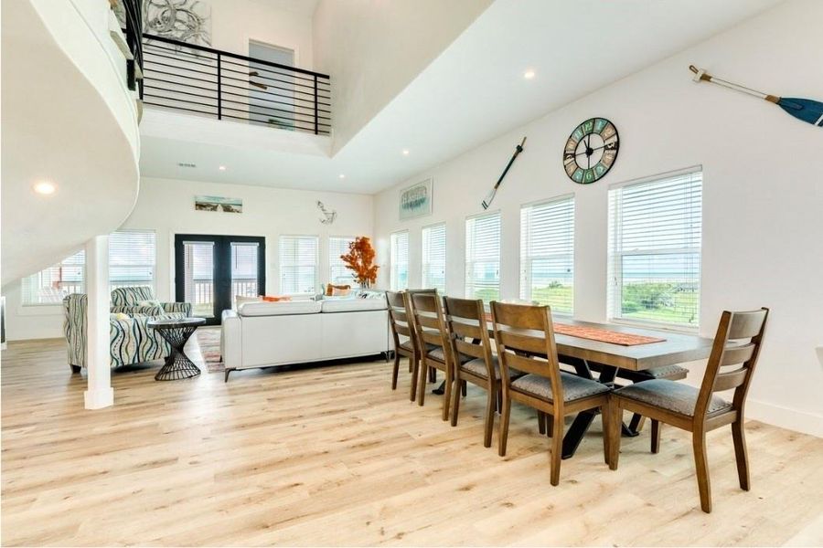 Furnished interior view inside a new home in , Galveston (Image 16).