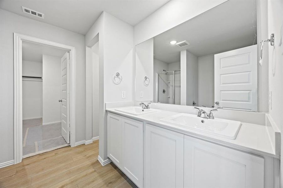 18-web-or-mls-606-ridgewood-dr 18-web-or-mls-606-ridgewood-dr